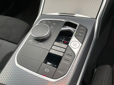 صورة مصغرة 45 لـ 2025 BMW 3 SERIES