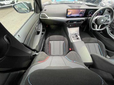 صورة مصغرة 34 لـ 2025 BMW 3 SERIES