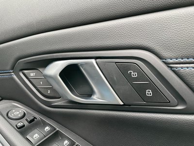 صورة مصغرة 23 لـ 2025 BMW 3 SERIES