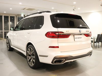 BMW X7 2021 thumbnail 2