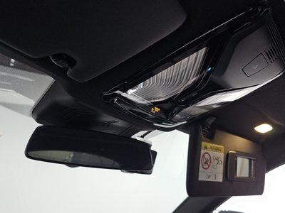 2023 BMW I4 thumbnail 28