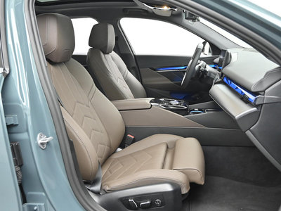 BMW 5 SERIES - 10