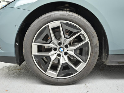BMW 5 SERIES - 6