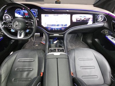 MERCEDES-BENZ EQE - 5