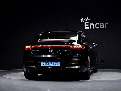 MERCEDES-BENZ EQE - 4