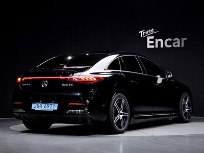 MERCEDES-BENZ EQE - 2