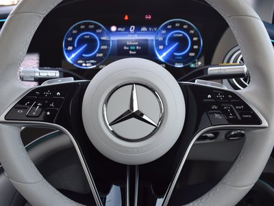 2025 Mercedes-BENZ EQS — миниатюра 23