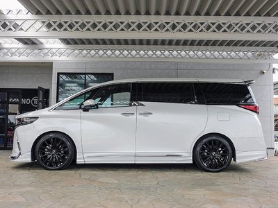 TOYOTA ALPHARD - 4
