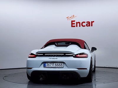 صورة 4 لـ 2020 Porsche 718