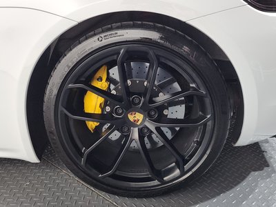 صورة 8 لـ 2020 Porsche 718
