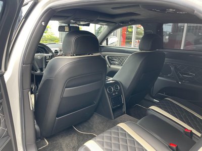 2017 Bentley FLYING SPUR — миниатюра 20