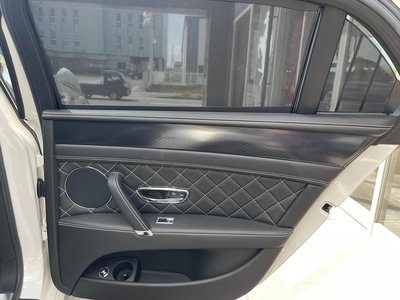 2017 Bentley FLYING SPUR — миниатюра 18