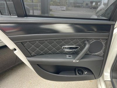 2017 Bentley FLYING SPUR — миниатюра 19