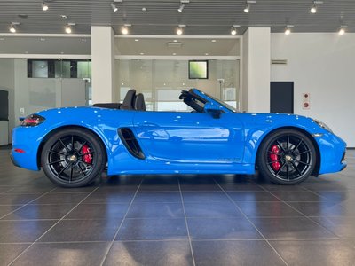صورة 10 لـ 2022 Porsche 718