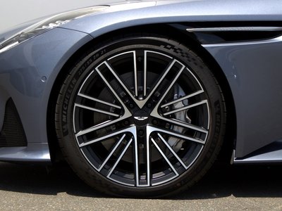 2026 Aston Martin DB12 照片 4