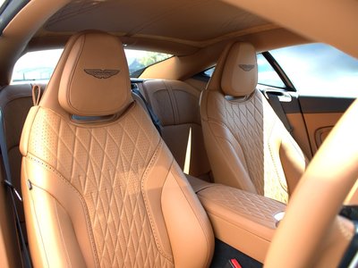 2026 Aston Martin DB12 照片 8