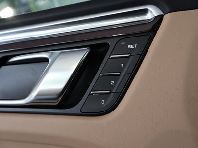 صورة مصغرة 38 لـ 2025 Porsche MACAN
