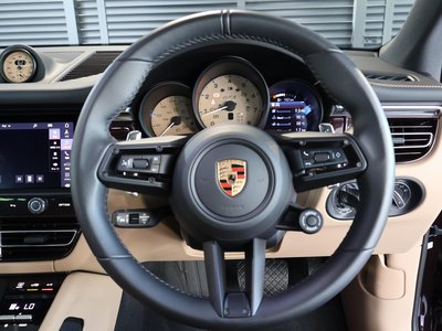صورة مصغرة 24 لـ 2025 Porsche MACAN