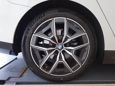 صورة 6 لـ 2026 BMW 5 SERIES
