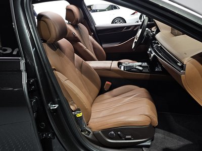 GENESIS G80 (RG3) - 10