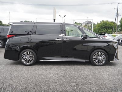 2025 TOYOTA ALPHARD — фото 9