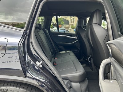 2025 BMW X3 M 缩略图 44