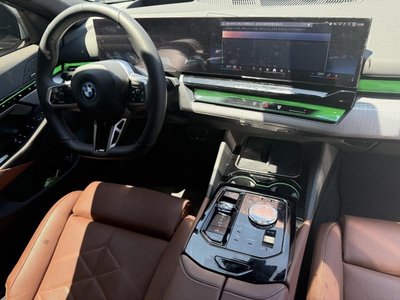 2025 BMW 5 SERIES 照片 6