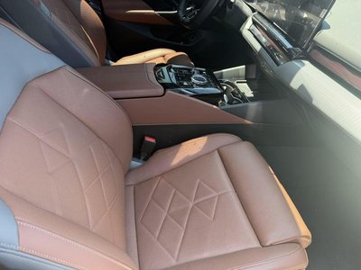 2025 BMW 5 SERIES 照片 3