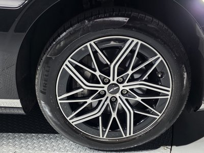 صورة 8 لـ 2022 Genesis G90 (RS4)