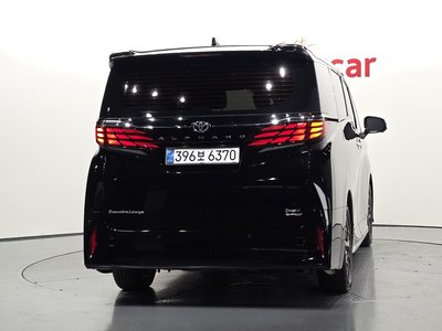 2025 TOYOTA ALPHARD photo 4