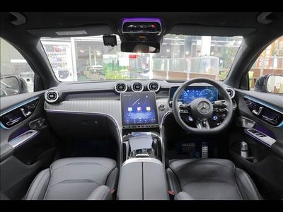 2025 Mercedes-BENZ GLC AMG 照片 3