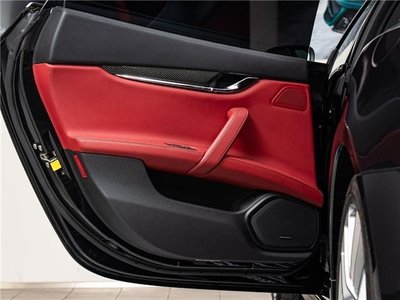 صورة 7 لـ 2018 Maserati QUATTROPORTE