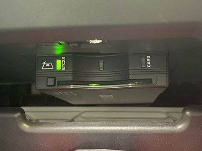 LAND ROVER DEFENDER - 7