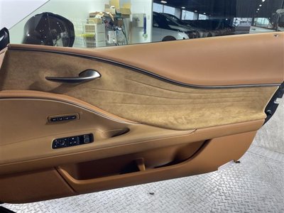 صورة مصغرة 30 لـ 2021 Lexus LC
