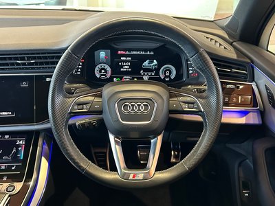 AUDI Q7 - 7