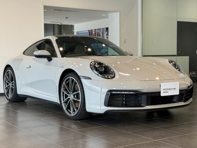 PORSCHE 911 - 4