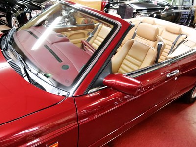 صورة 50 لـ 1996 Bentley AZURE