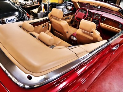 صورة 57 لـ 1996 Bentley AZURE