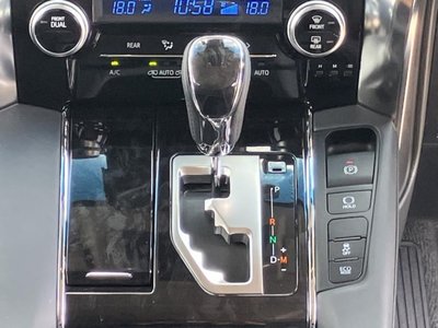 صورة مصغرة 18 لـ 2023 Toyota ALPHARD