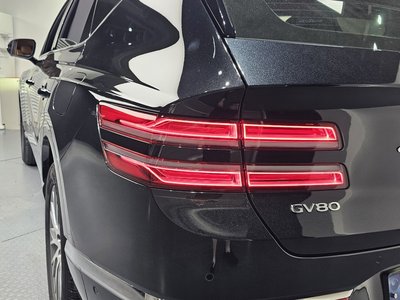 GENESIS GV80 - 10