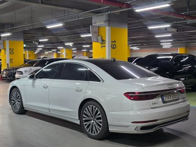 AUDI A8 - 3