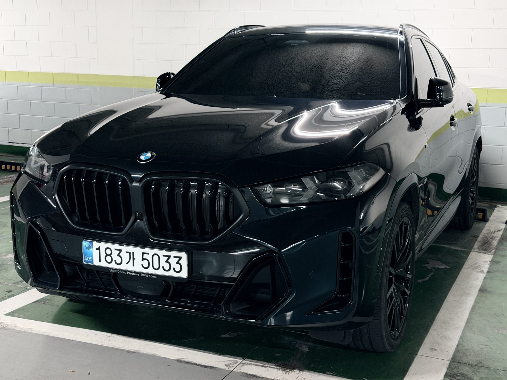 BMW X6 - View 1