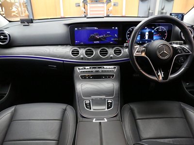 MERCEDES-BENZ E-CLASS - 10