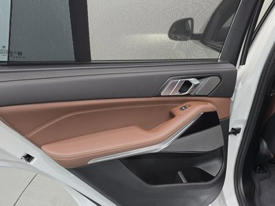 2025 BMW X5 — миниатюра 15