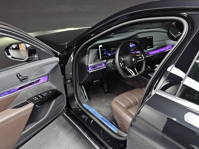 صورة 10 لـ 2023 BMW 7 SERIES