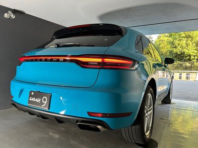 PORSCHE MACAN - 10