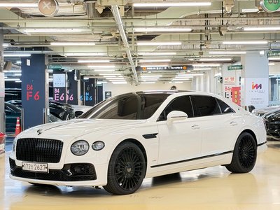 2020 Bentley FLYING SPUR photo 1