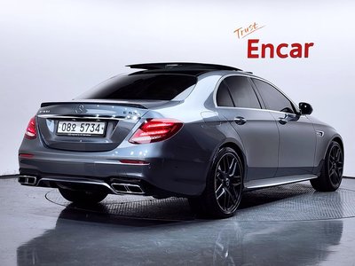 MERCEDES-BENZ E-CLASS - 3