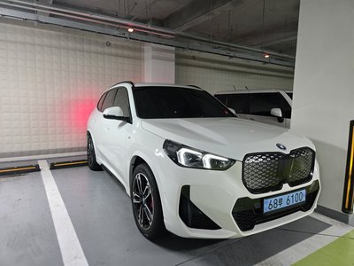 BMW IX1 - 1
