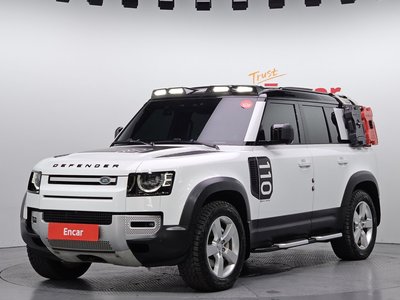 LAND ROVER DEFENDER - 1